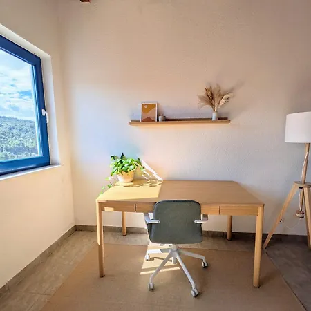 Spacious With Panoramic Sea View