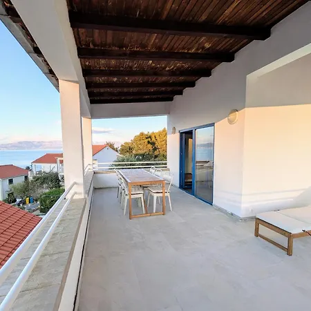 Apartment Spacious With Panoramic Sea View *