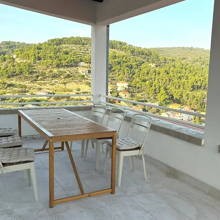 Spacious With Panoramic Sea View *