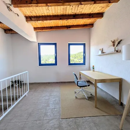 Spacious With Panoramic Sea View *