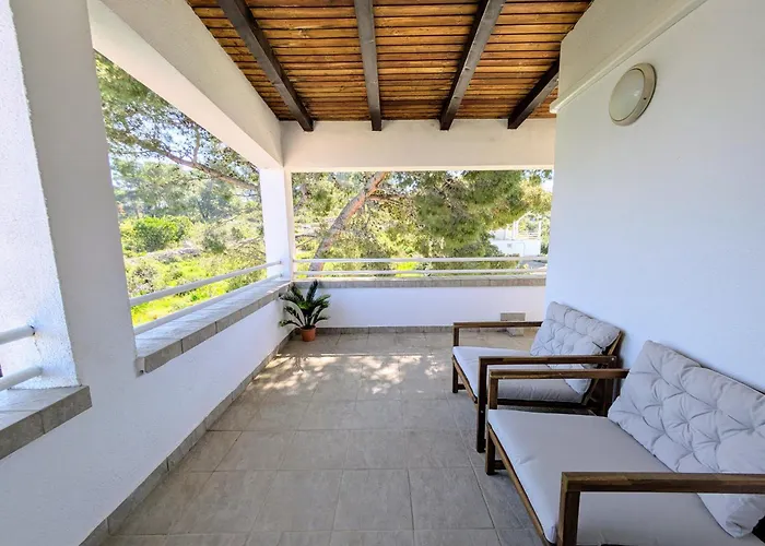 Spacious With Panoramic Sea View 아파트