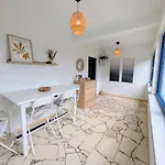 Spacious With Panoramic Sea View شقة